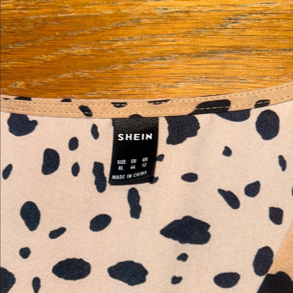 SHEIN Tan Flutter Sleeve Mini Dress - Picture 5 of 6